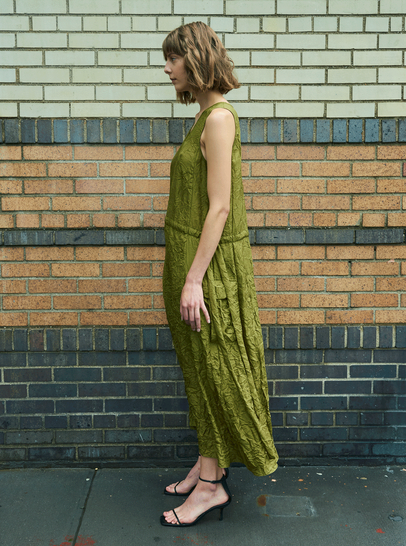 Rhi | Crinkle Silk Cargo Dress, Army Green RHI Rhi | Crinkle Silk Cargo Dress, Army Green RHI