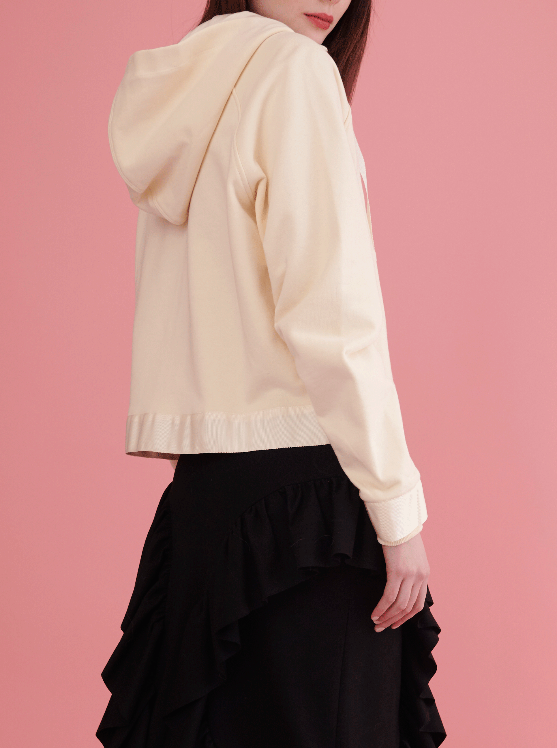 PLEATED SLEEVE HOODIE BONE RHI