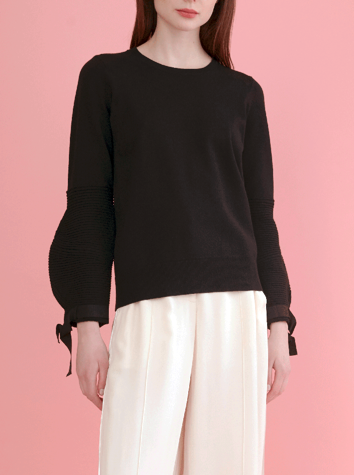 Puff sleeve pullover rhie black knit sweater with ribbon cuff